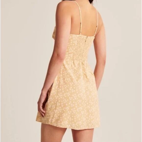 Abercrombie & Fitch Yellow Floral Twist Front Dress - Picture 5 of 5